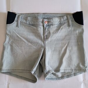 Ingrid & Isabel Grey  Maternity Midi Shorts Size 6 Stretch Zip Front